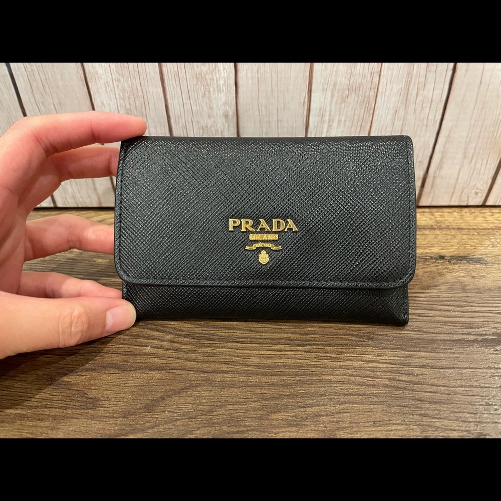 Prada Saffiano leather Card holder (black)